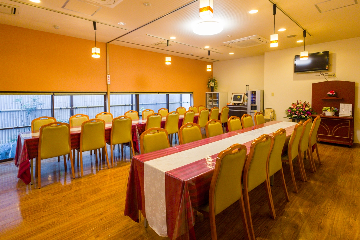 深谷第二式場：エントランス